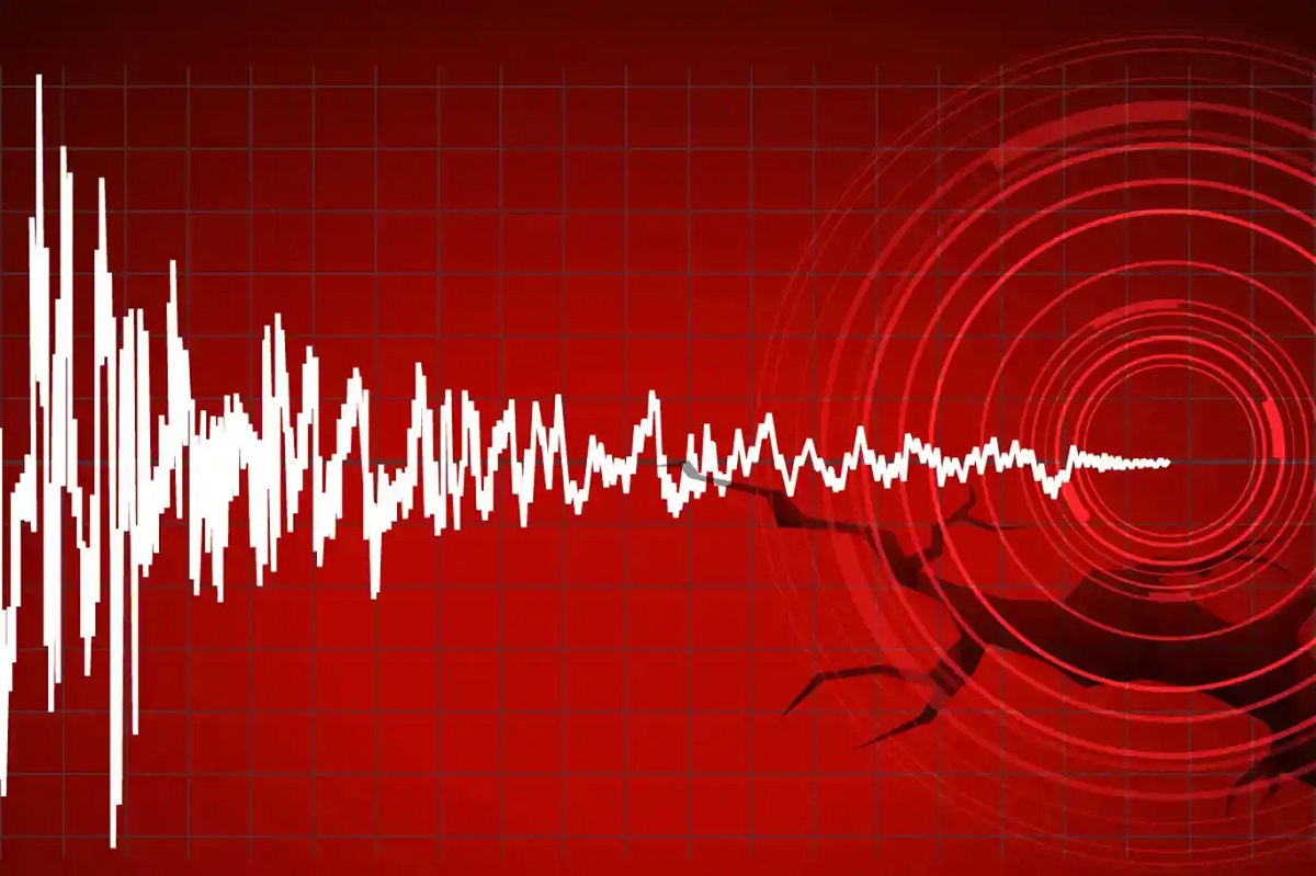 Bursa'da 5,1 büyüklüğünde deprem! İstanbul'da sallandı!