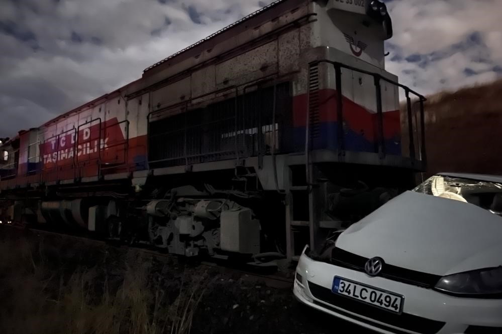 Diyarbakır’da tren kazasında yaralanan kadın hayatını kaybetti