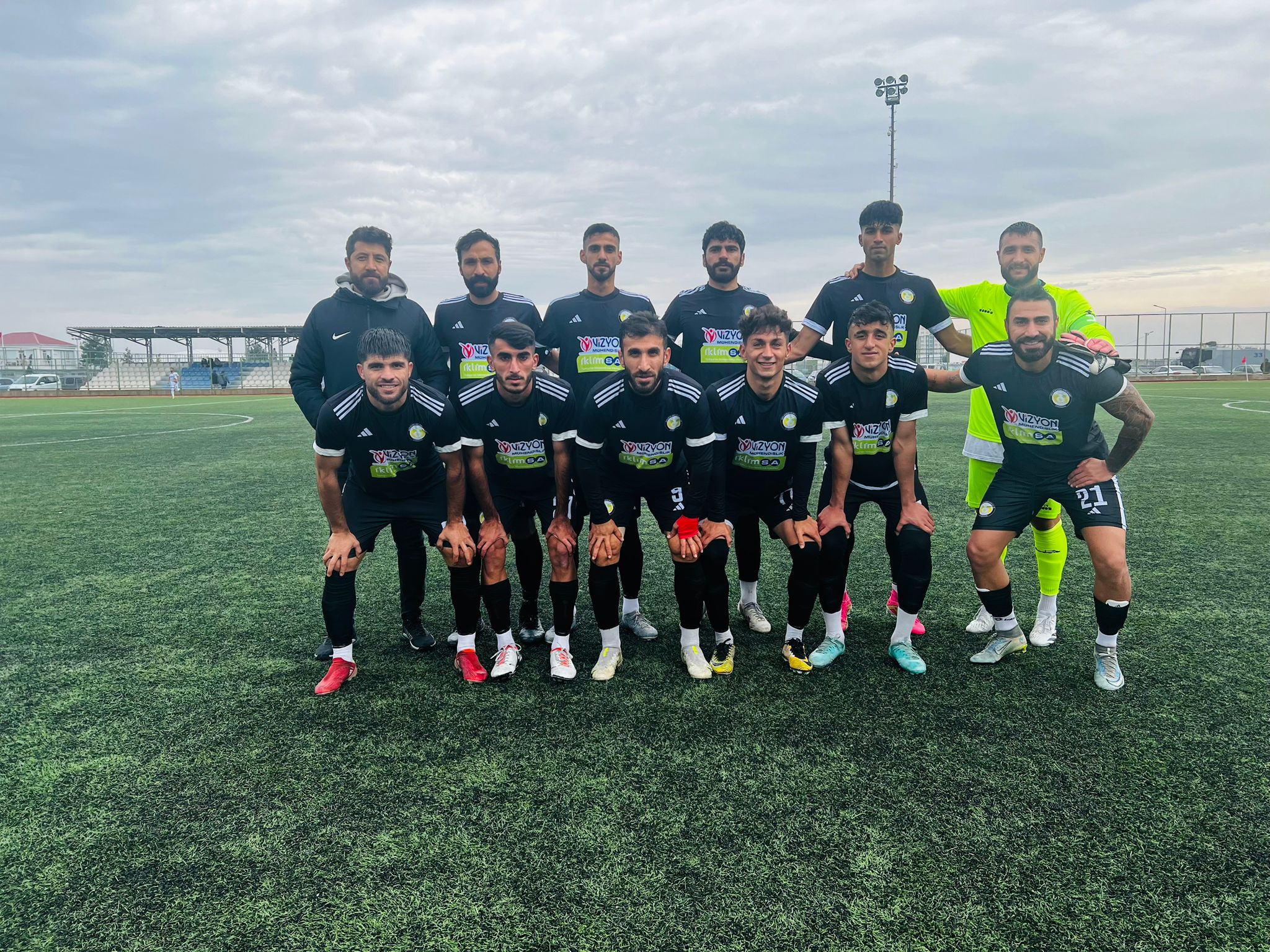 Bağlar Belediyespor 10 kişiyle galibiyete ulaştı