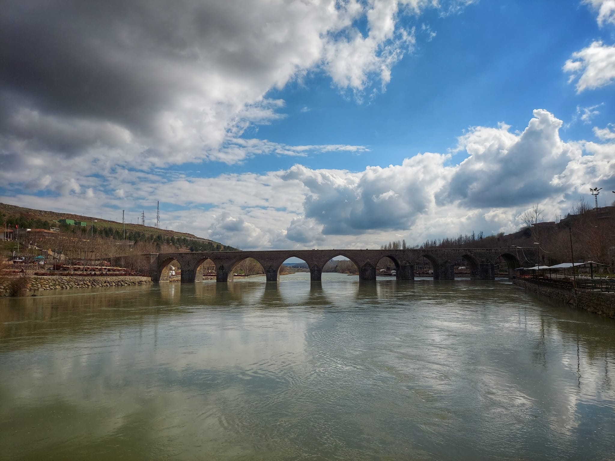 Diyarbakır'ın tarih kokan eseri: On Gözlü Köprü