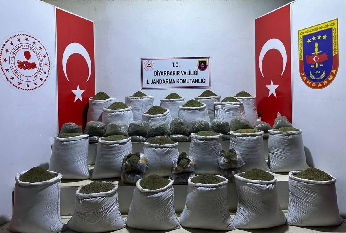 Diyarbakır’da 1 ton 139 kilogram uyuşturucu ele geçirildi