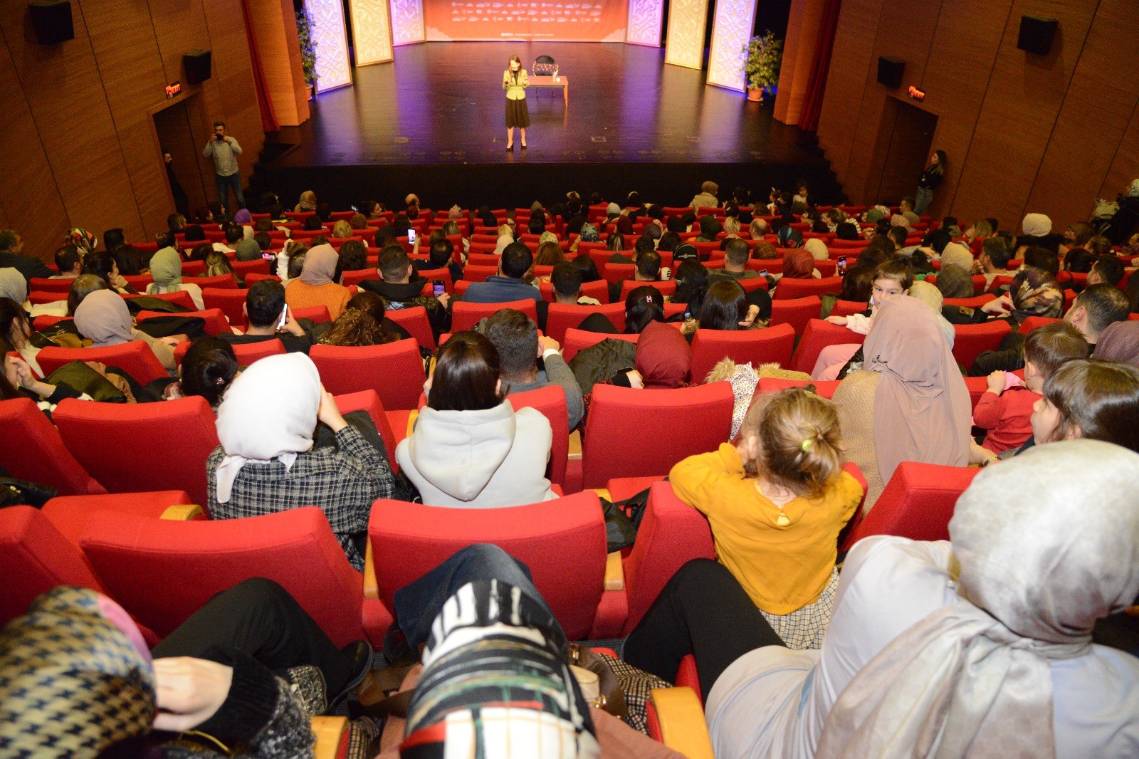 Diyarbakırlı ailelerden ‘Ailenizin Kumandası’ söyleşisi