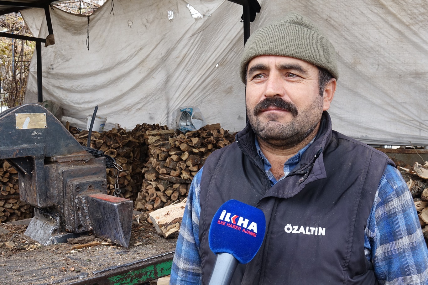 Odun satışları yüzleri güldürdü