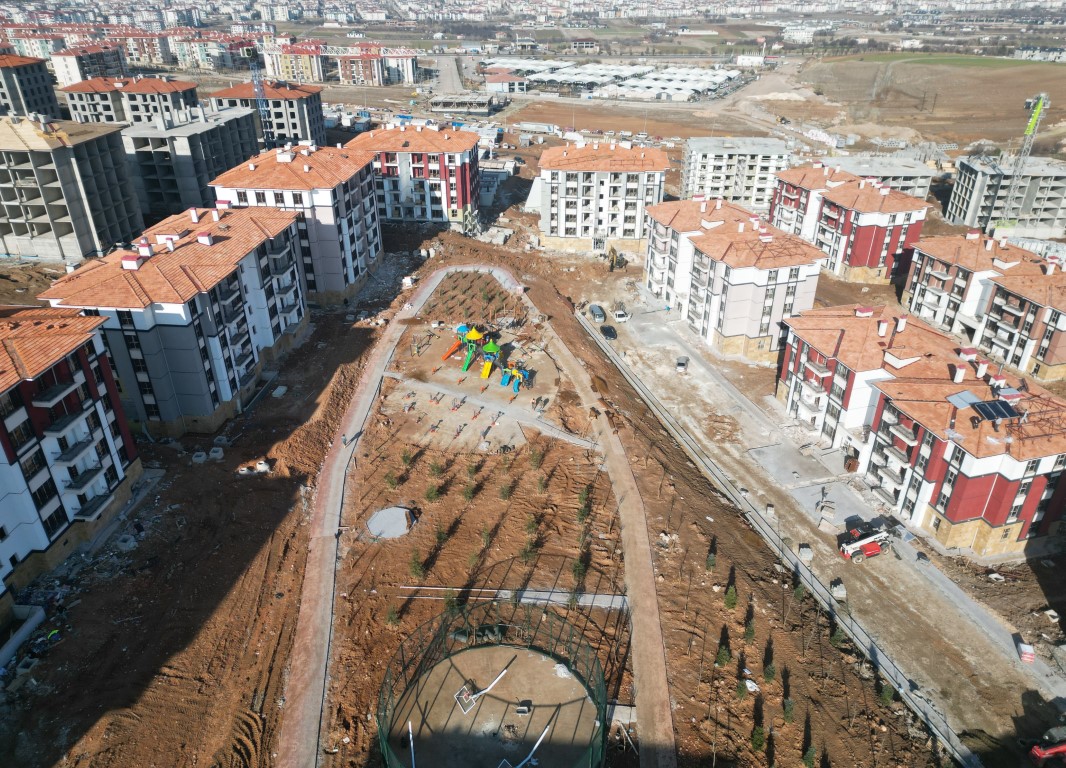 Depremzedeler konutlarına kavuşuyor