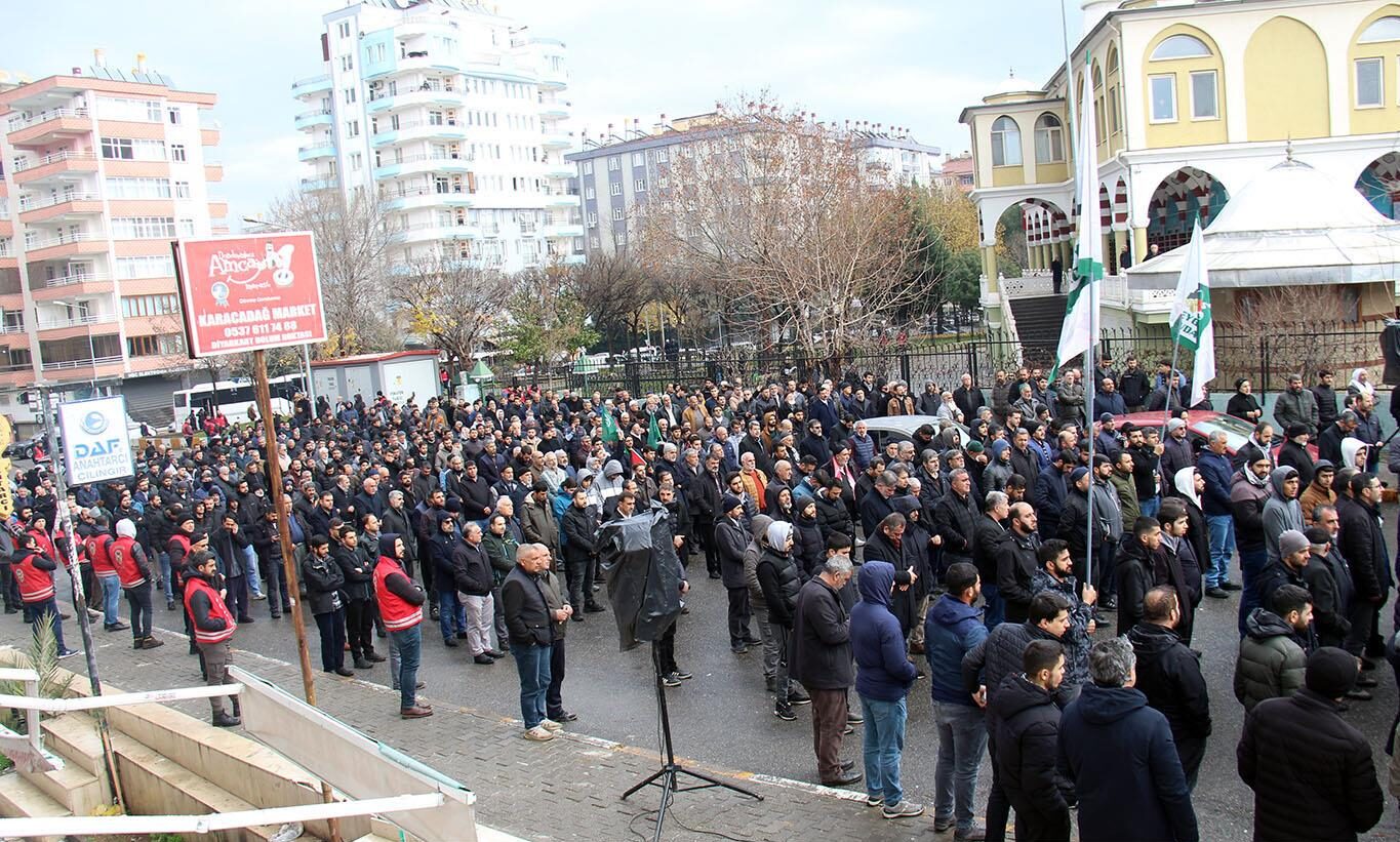 Müslüman coğrafyayı ateşe vermek isteyen bir canavara dönüşmüştür