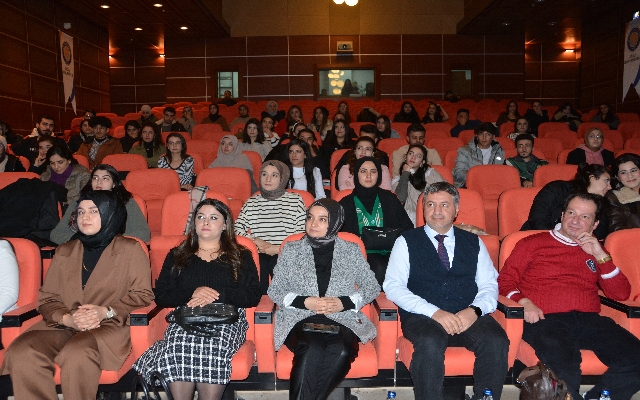 Diyarbakır Dicle Üniversitesi öğrencilerinin sesinden "Diyarbakır Şairleri”