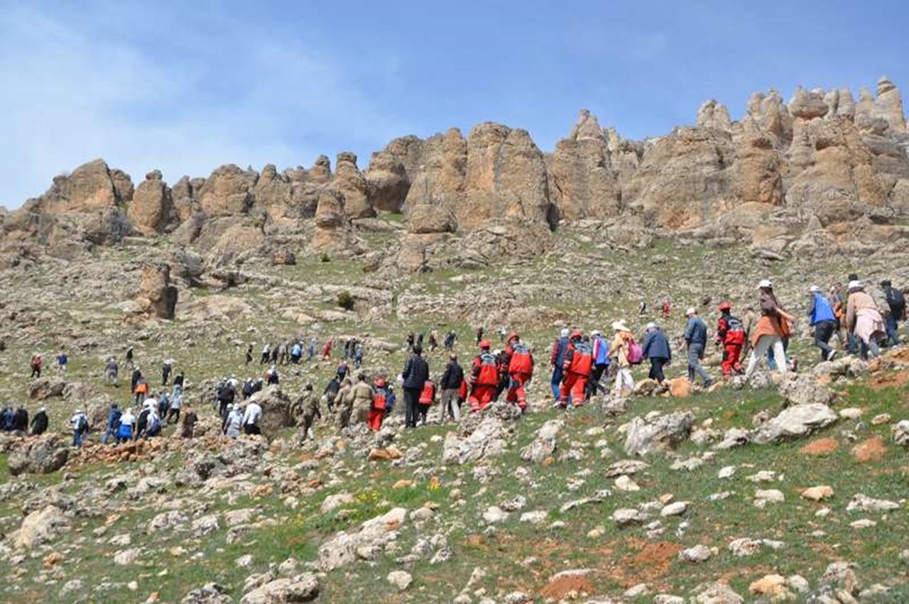 ‘Güneydoğu'nun Kapadokya'sı’: Gelincik Dağı