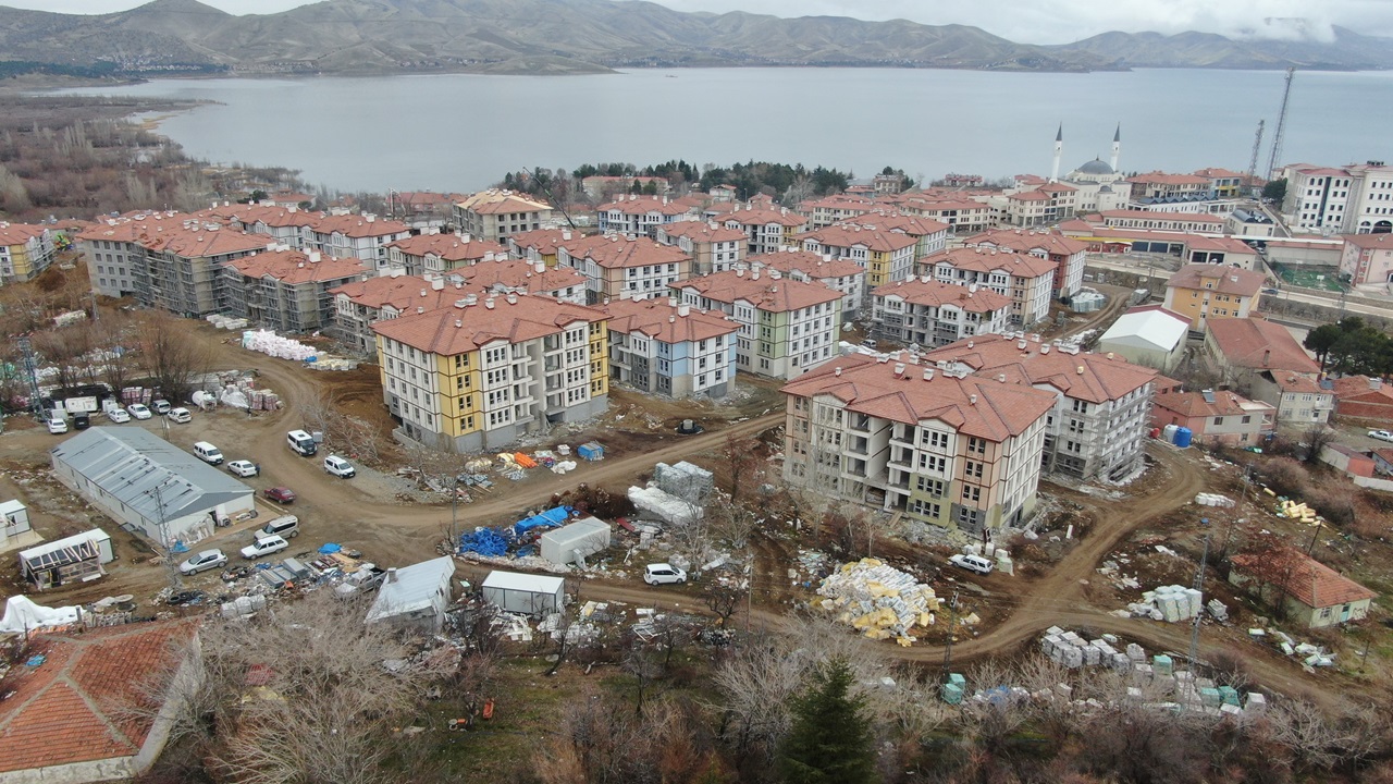 Depremin merkez üssünde dönüşüm sürüyor!