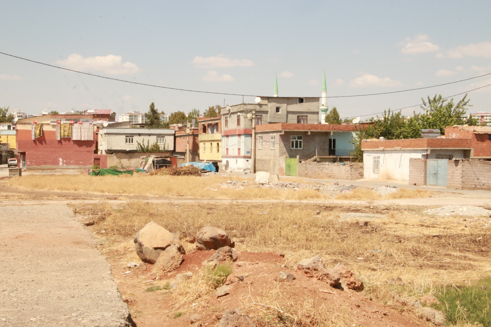 Diyarbakır Fabrika Mahallesi'nin Polis Kontrolünde Yıkımı Başlatıldı!