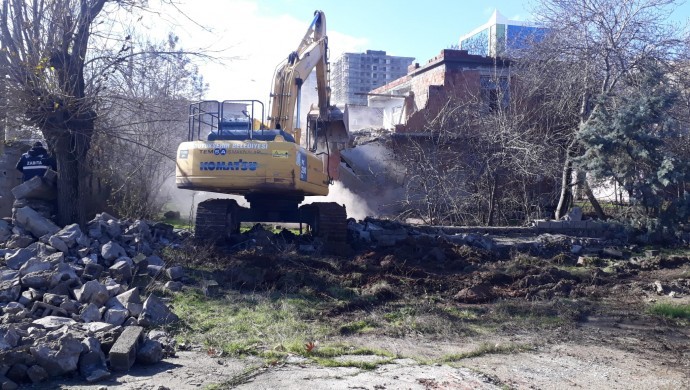 Diyarbakır’da ‘yürütmeyi durdurma’ kararına rağmen yıkım durmadı!