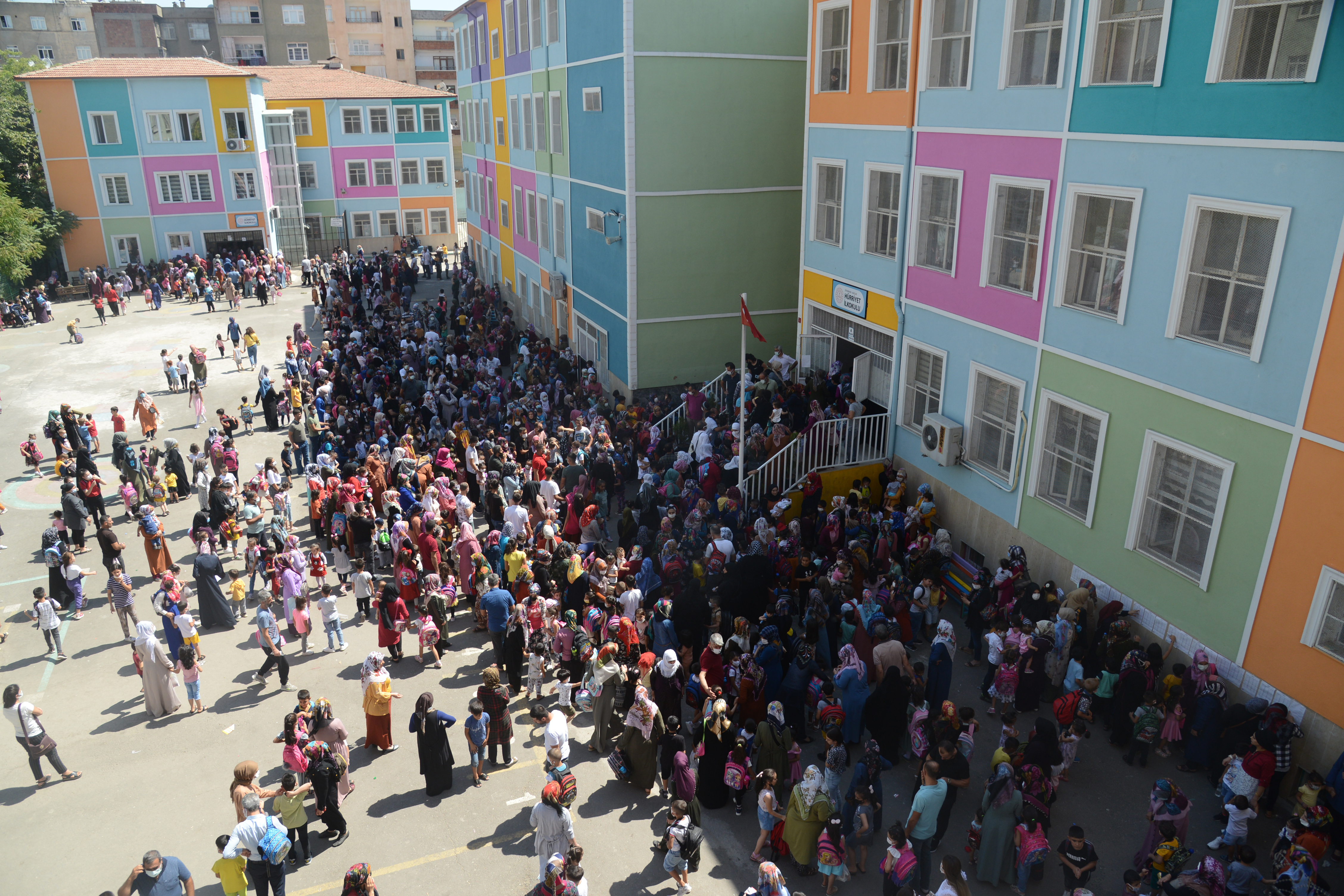 Diyarbakır’daki kalabalık sınıflar için ilginç öneri