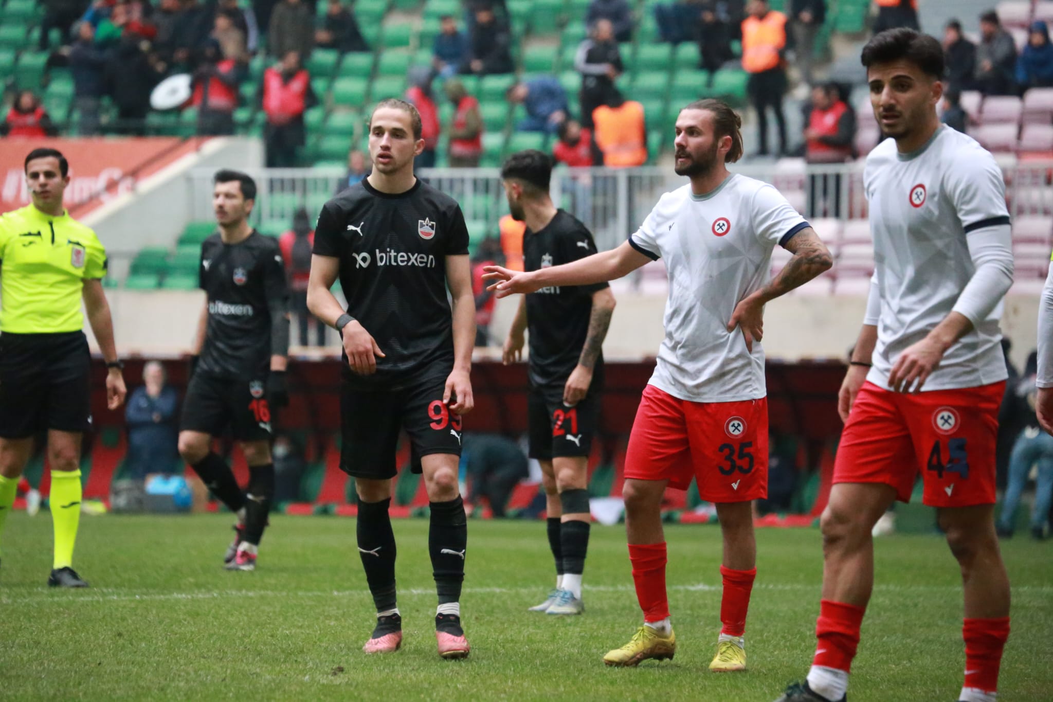 Diyarbekirspor evinde farka koştu!