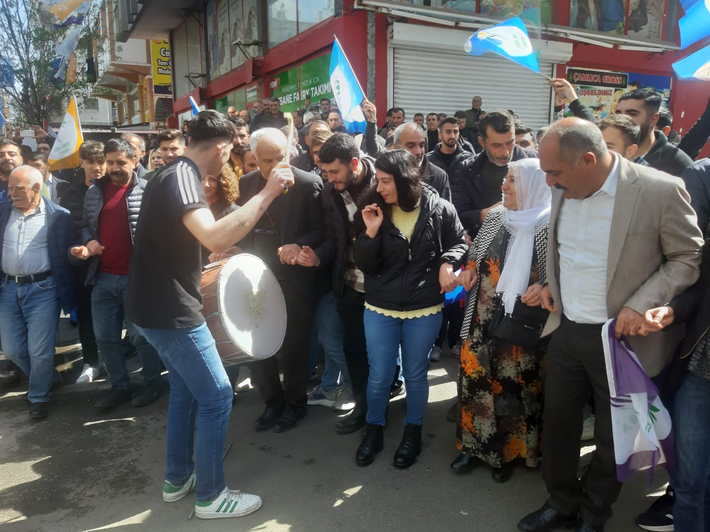 Yeşil Sol Parti adaylarına coşkulu karşılama