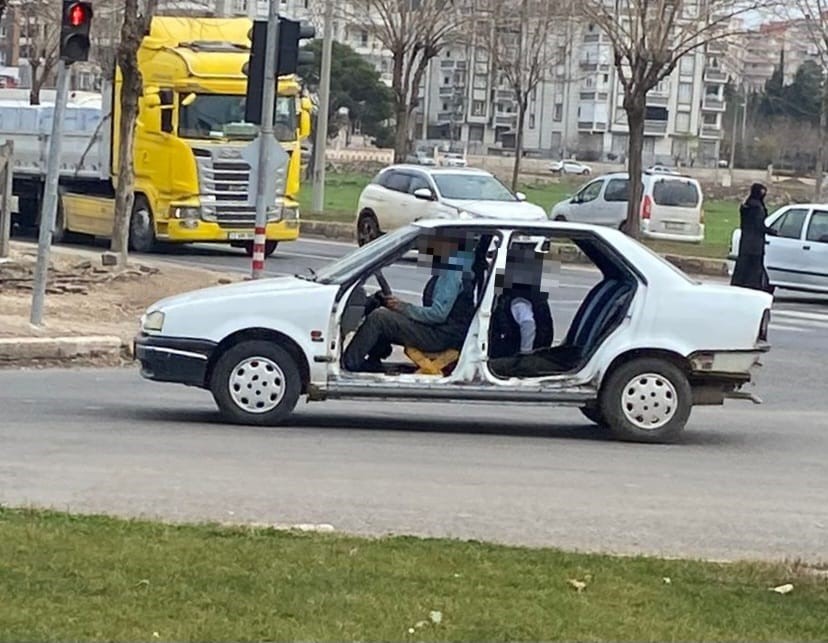 Bakan Bir Daha Baktı: Kapısız, Koltuksuz Yolculuk