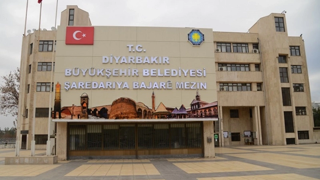 Diyarbakır Büyükşehir Belediyesi'nin Hazineye 238 milyon 429 bin TL Borcu Var!