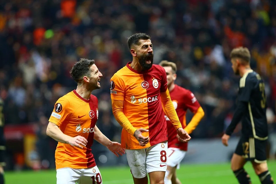 Galatasaray, Sparta Prag’ı evinde son dakikada attığı golle yendi