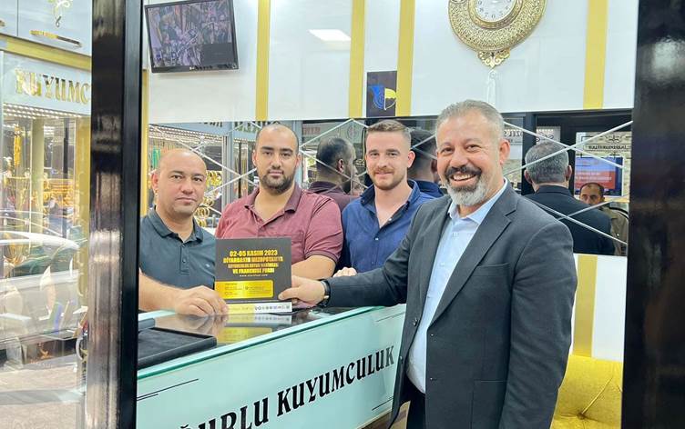 Diyarbakır’da kuyumcular satacak çeyrek altın bulamıyor!