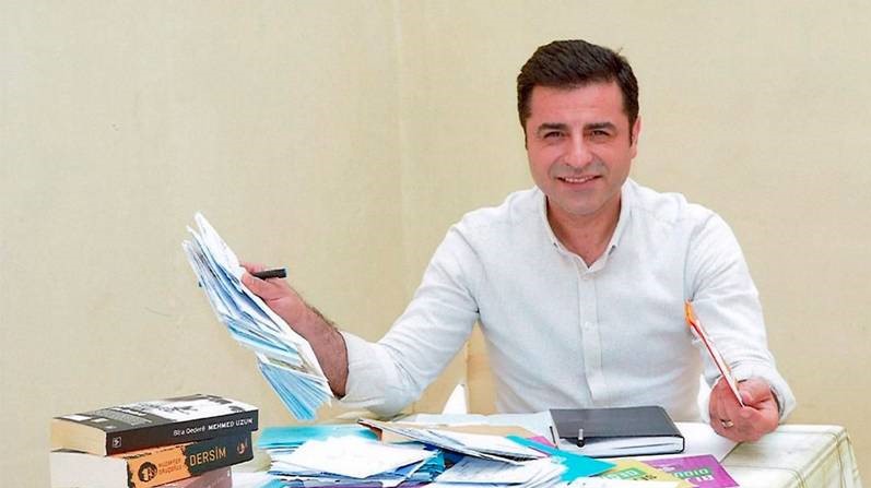 Demirtaş: Yenilmedik, mücadele devam