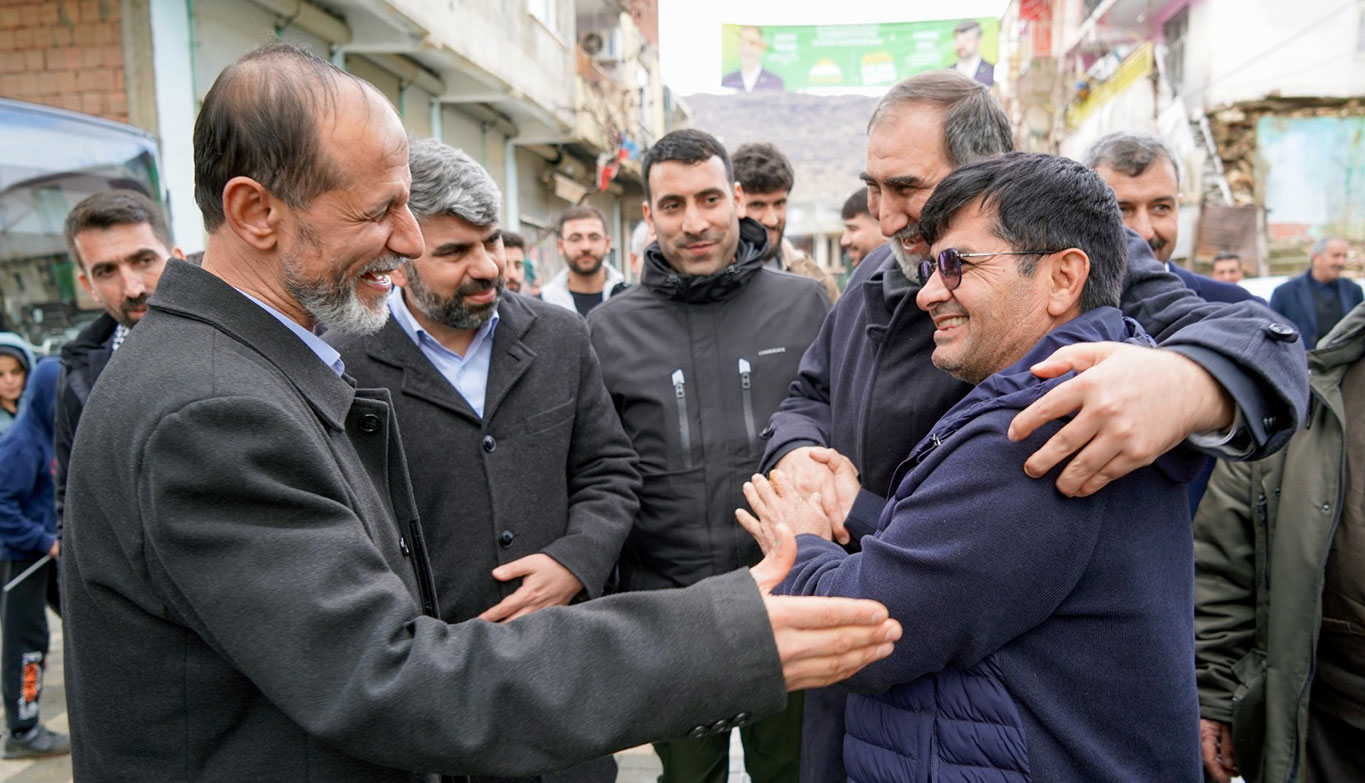 Hüda Par Diyarbakır Adayı Dinç: Belediyelerimizde istişare merkezleri kuracağız