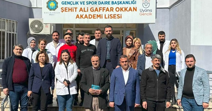 Diyarbakır'da AK Partili Muhammet Asena Sahada Halkın İçinde!