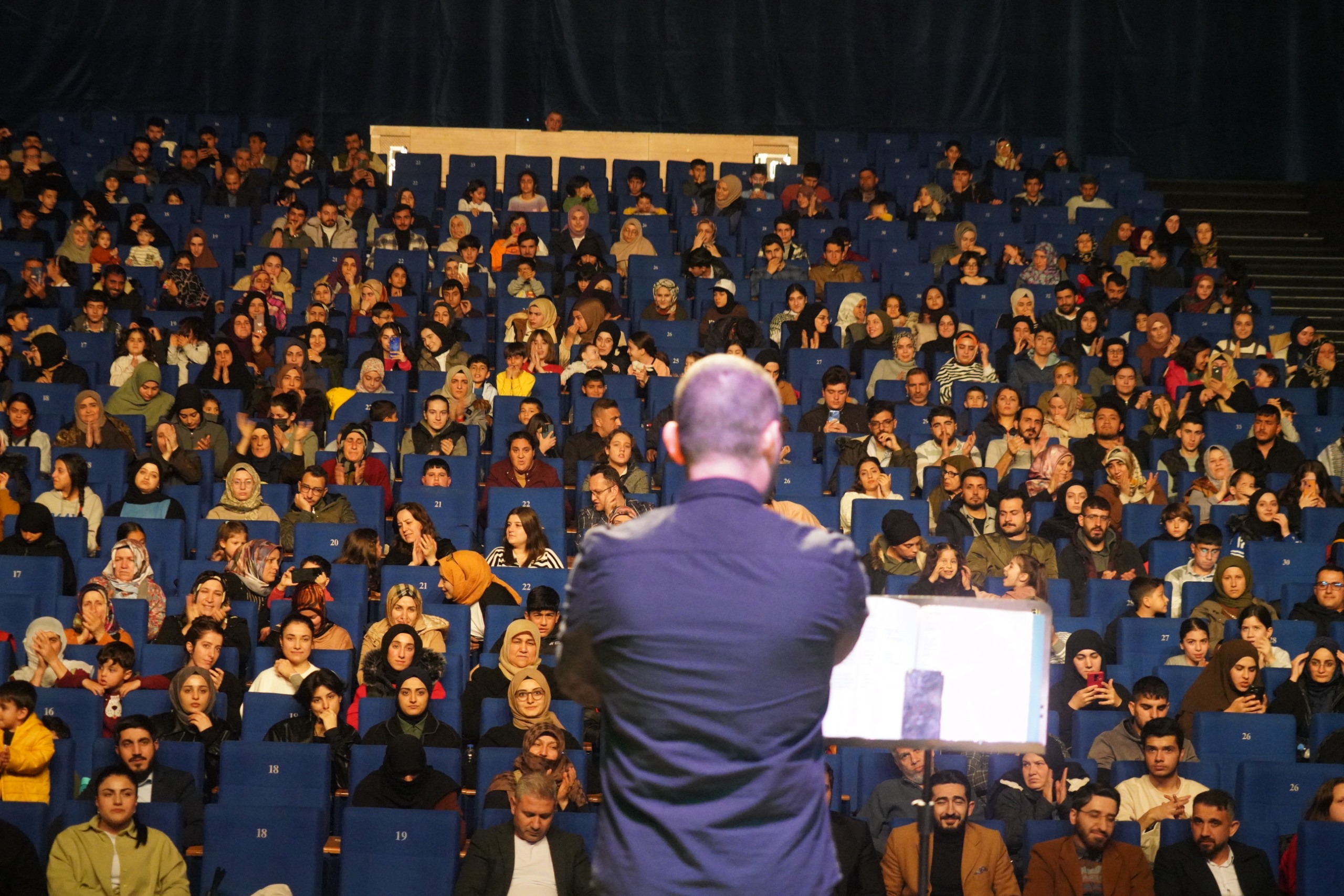 Ender Tekin ve Grup Dergah’tan  Diyarbakırlılara unutulmaz bir konser