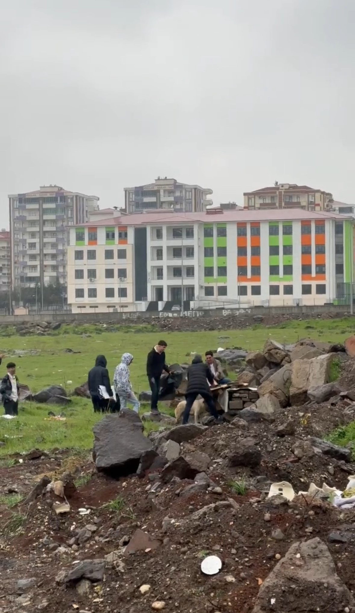 Diyarbakır’da öğrenciler yürekleri ısıttı