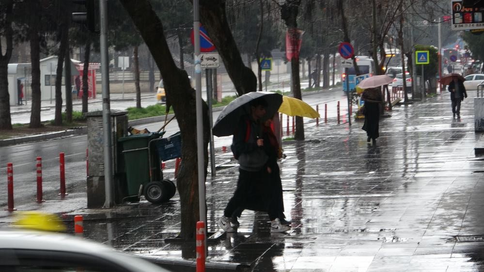 Diyarbakır  için ‘kuvvetli sağanak’ uyarısı!