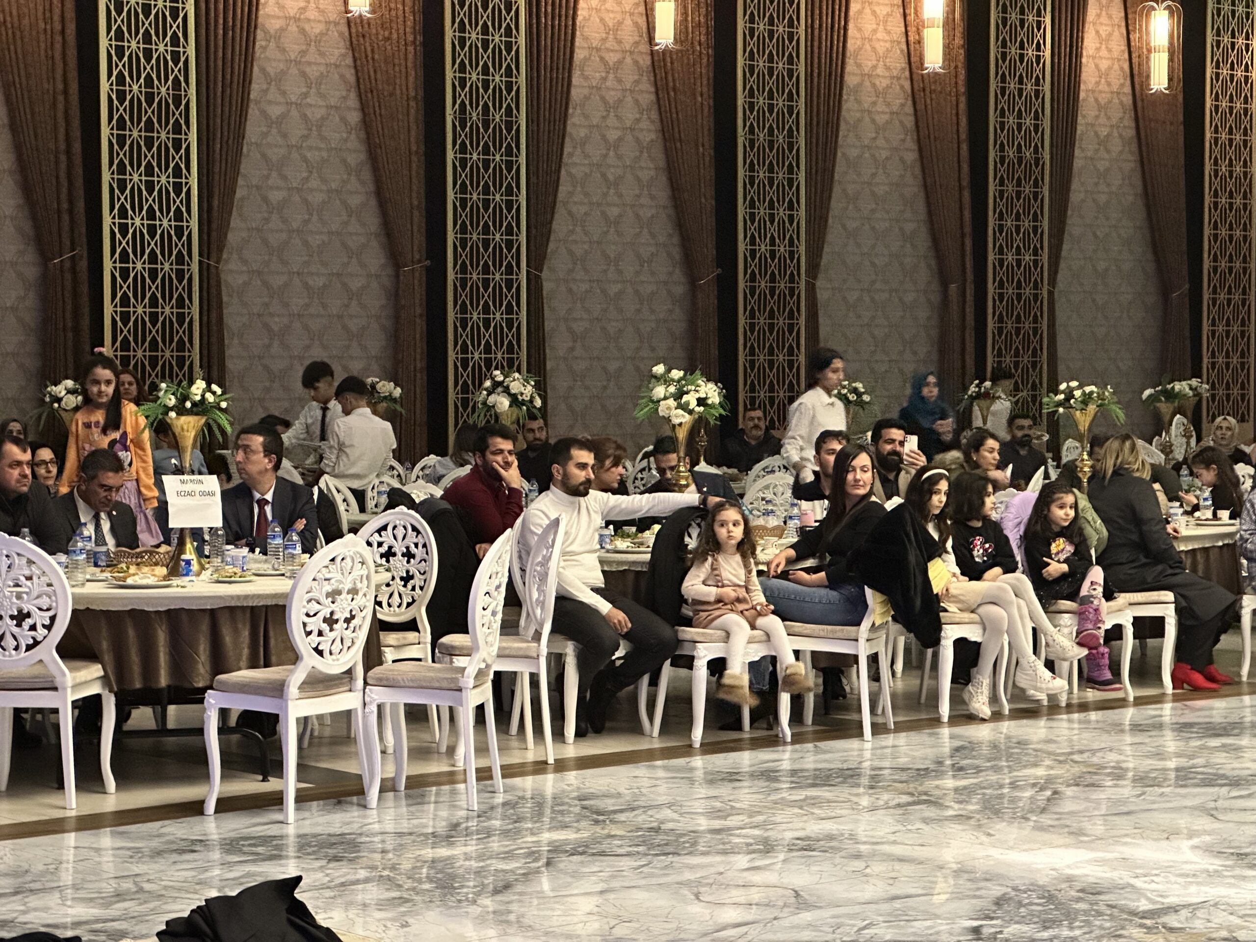 Diyarbakır’da eczacılar iftarda buluştu