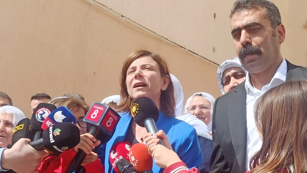 Diyarbakır eşbaşkan adayı Bucak: Demokratik inşayı muhakkak başaracağız