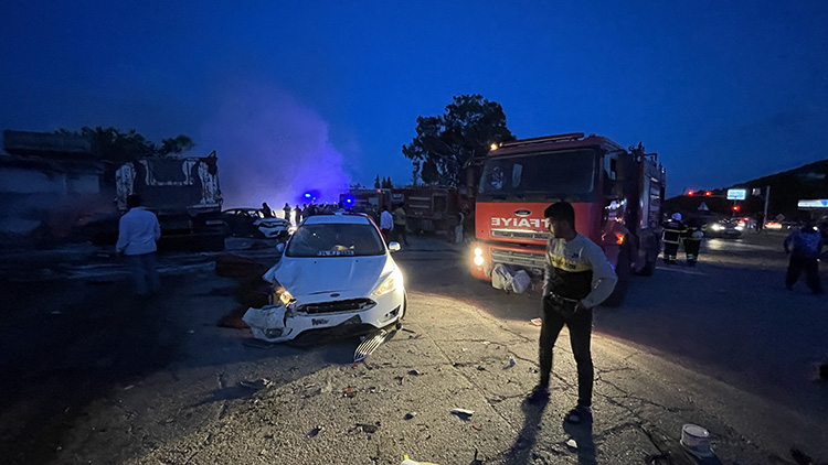 Depremin vurduğu Hatay’da feci kaza: 12 kişi hayatını kaybetti