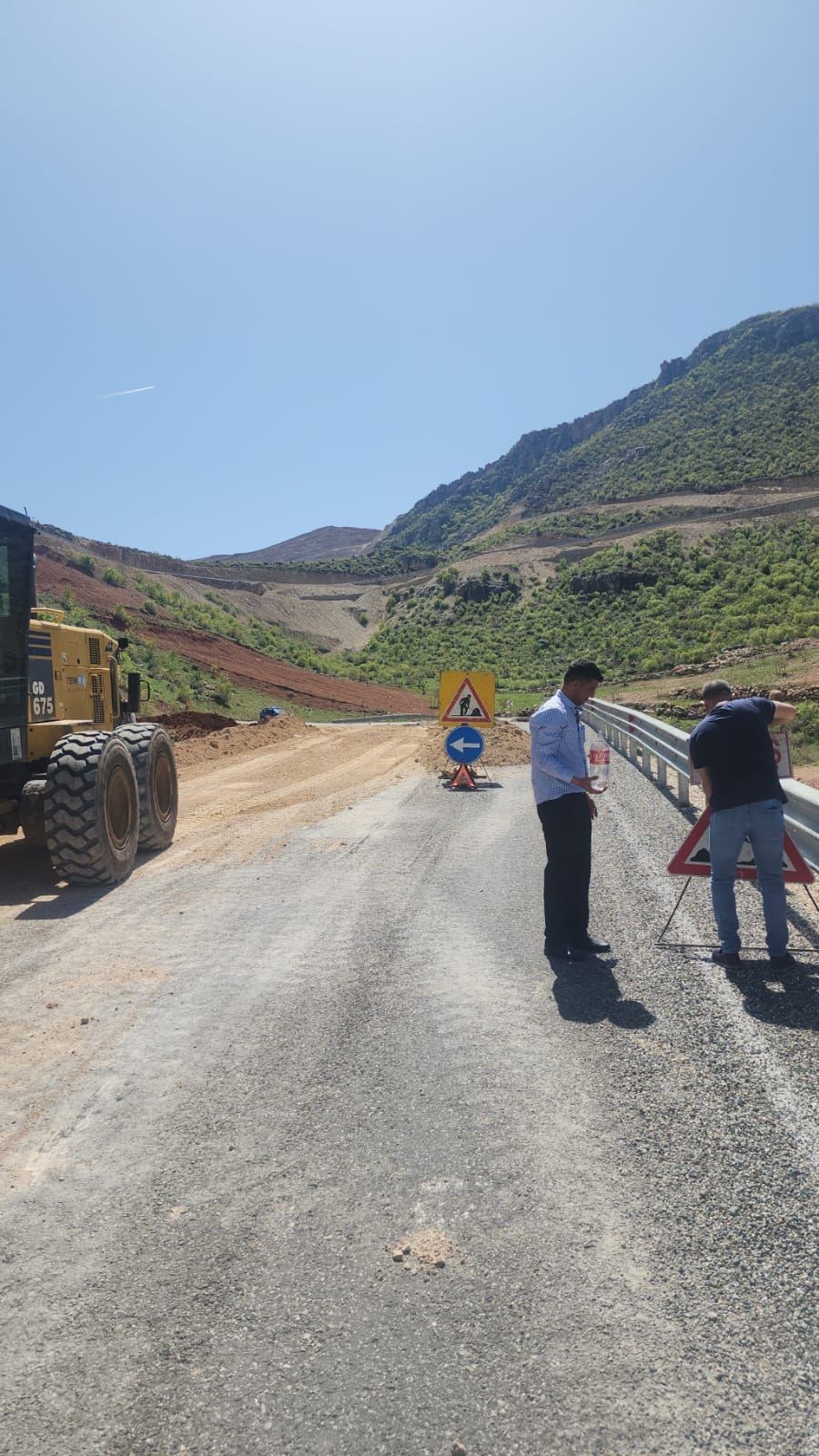 Çöken yol trafiğe açıldı