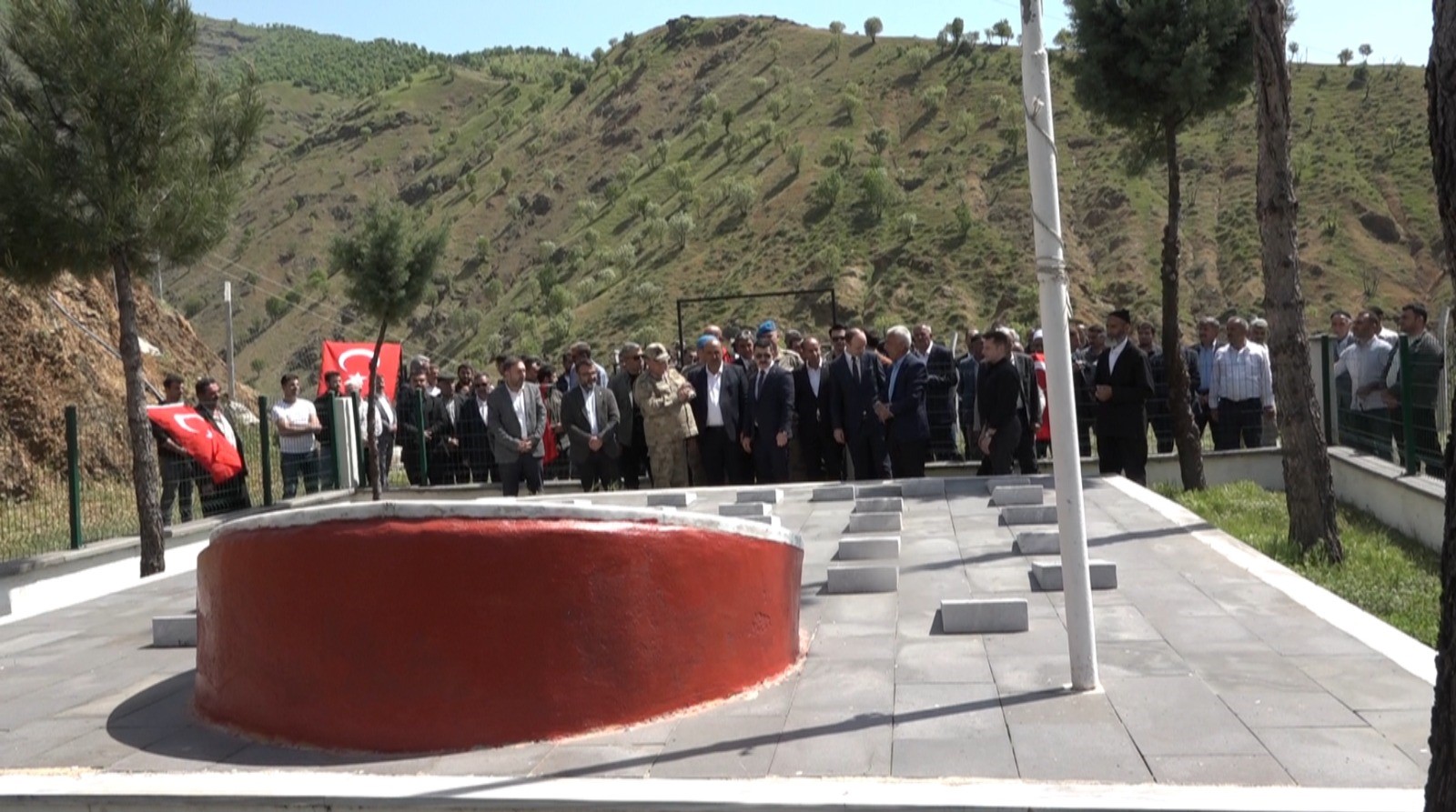 Diyarbakır'da Koçkar şehitleri dualarla anıldı