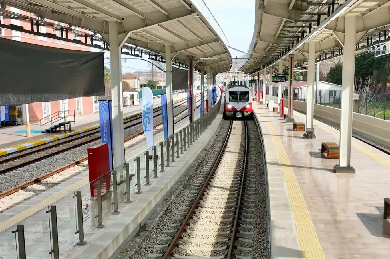 Yarın 3 büyük şehirde metro ücretsiz olacak