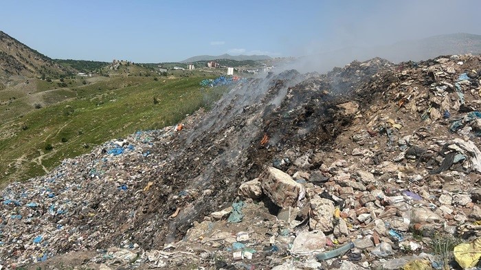 Diyarbakır'da çöp alanındaki dumanlar vatandaşları rahatsız ediyor