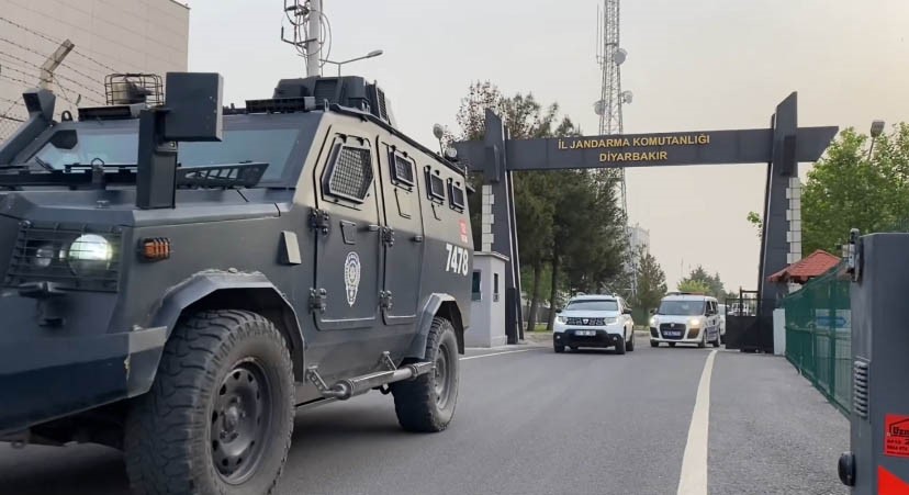 Diyarbakır'da şok operasyon: Avukatlar da dahil 20 gözaltı!