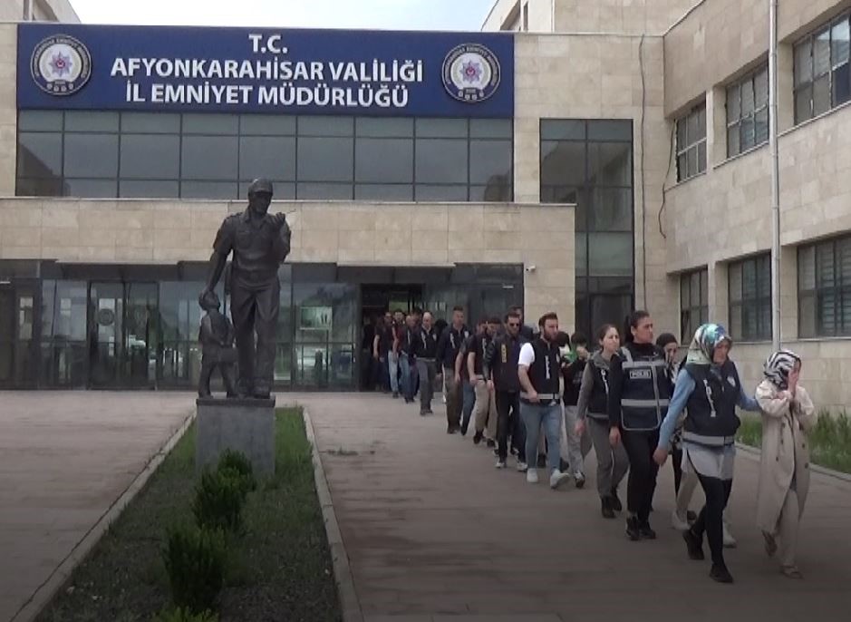 Diyarbakır'ın da aralarında olduğu bir çok ildeki operasyonlarda 19 tutuklama