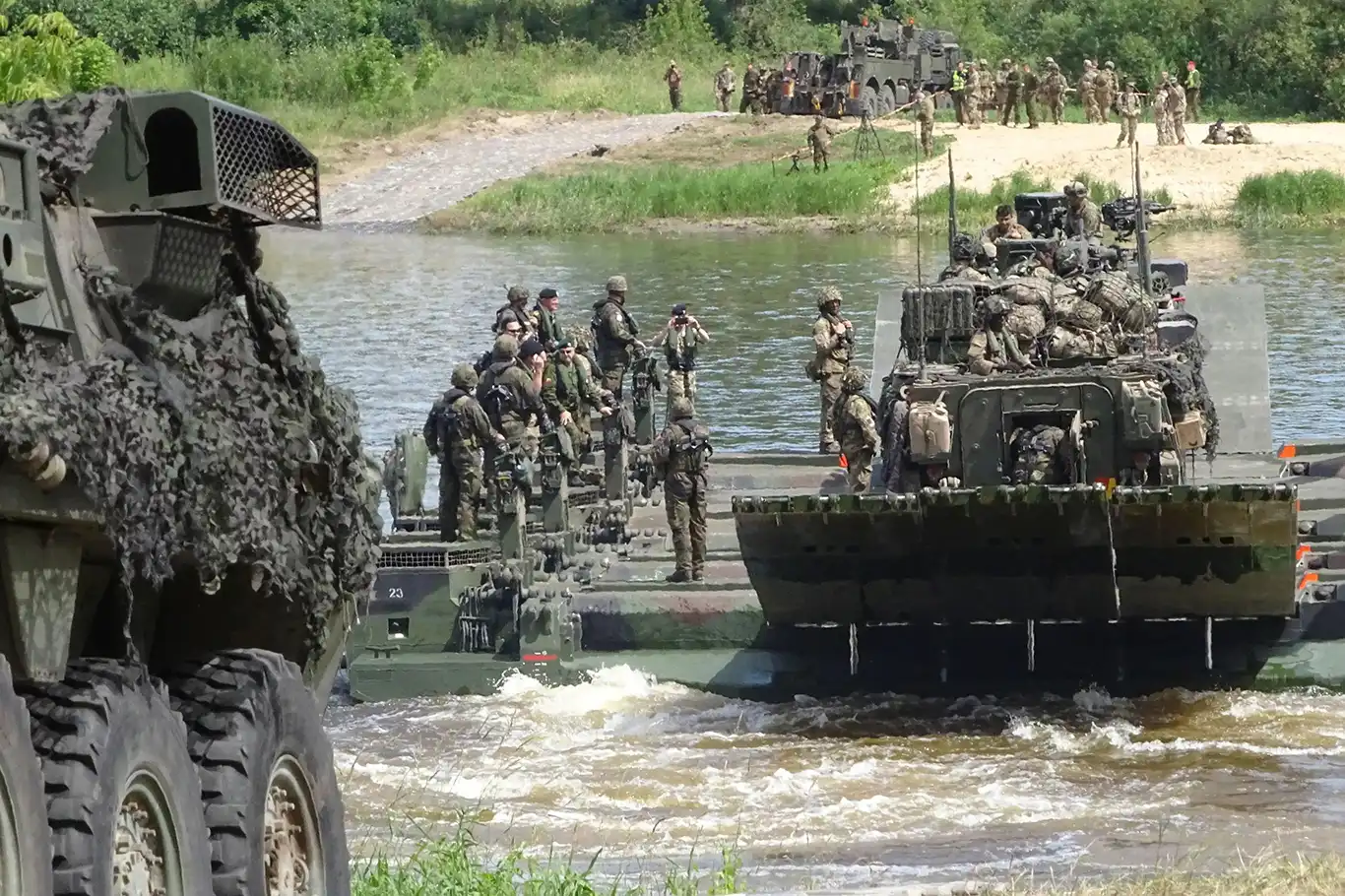 "NATO, Rusya'yla çatışmaya ciddi şekilde hazırlanıyor"