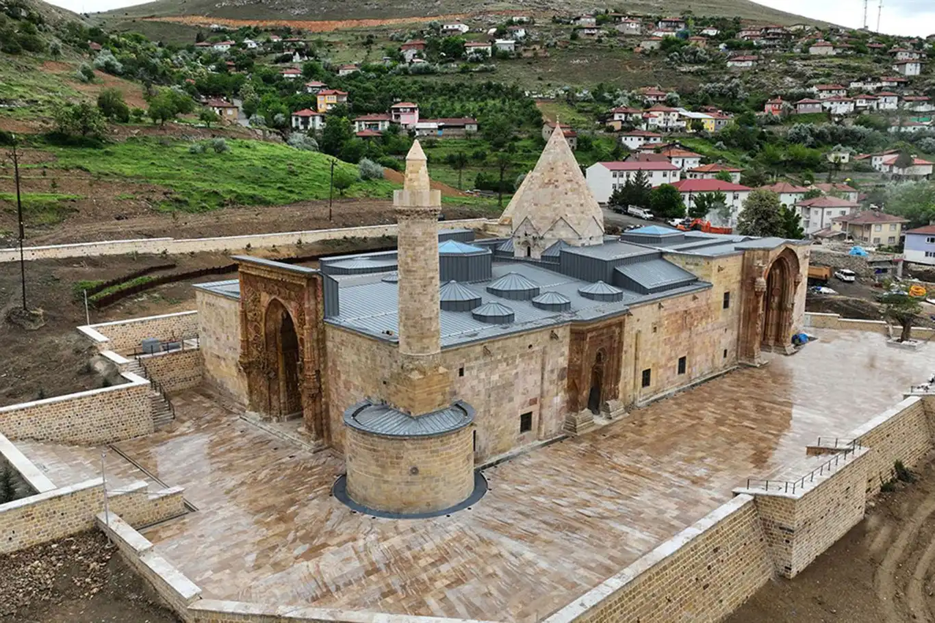 “Anadolu'nun El Hamrası” ibadete açılacak