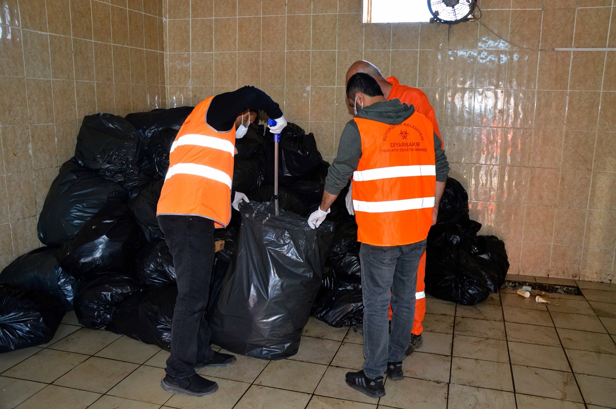 Diyarbakır’da sağlık kuruluşlarında tıbbi atık denetimi