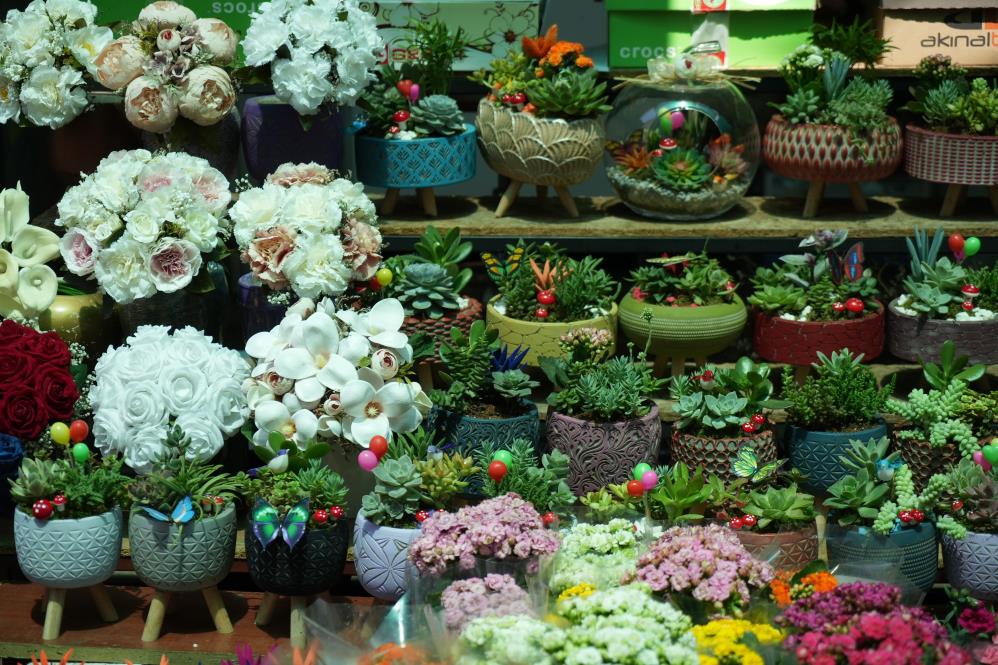 Diyarbakır’da çiçekçilerin Anneler Günü mesaisi başladı