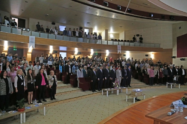 Dicle Üniversitesi’nde hemşireler günü kutlandı