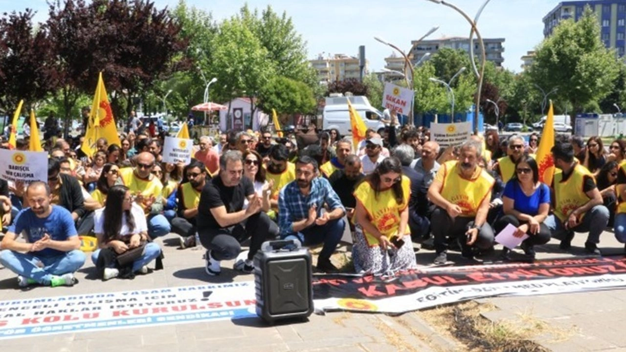 Eğitim Sen Diyarbakır Eşbaşkanları "Eğitimde şiddet" sorununa değindi