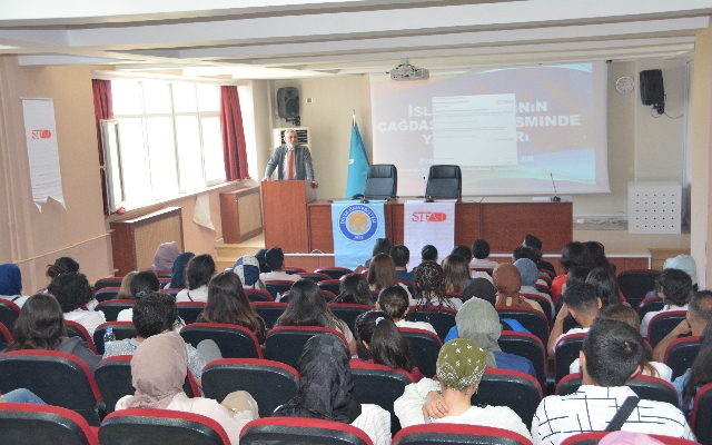 Dicle Üniversitesinde “Gelenekli Sanatların Çağdaş Türk Resmine Yansımaları” konferansı