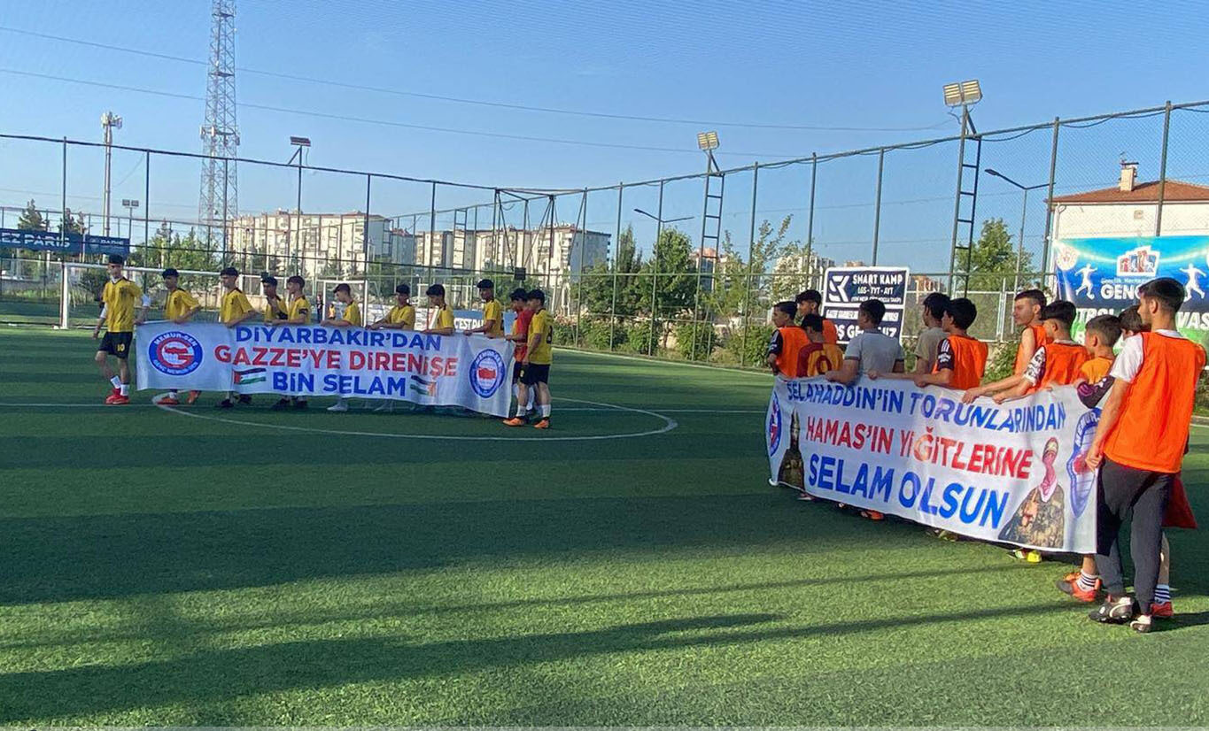 Diyarbakır'da "Gazze Kardeşlik Futbol Turnuvası" yapıldı