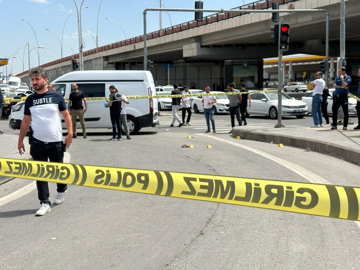 Diyarbakır’da avukat, tartıştığı eski eşinin yakınını silahla vurdu!