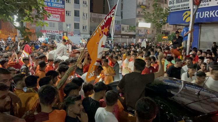 Diyarbakır ve bölge illerinde Galatasaray’ın şampiyonluğu kutlandı