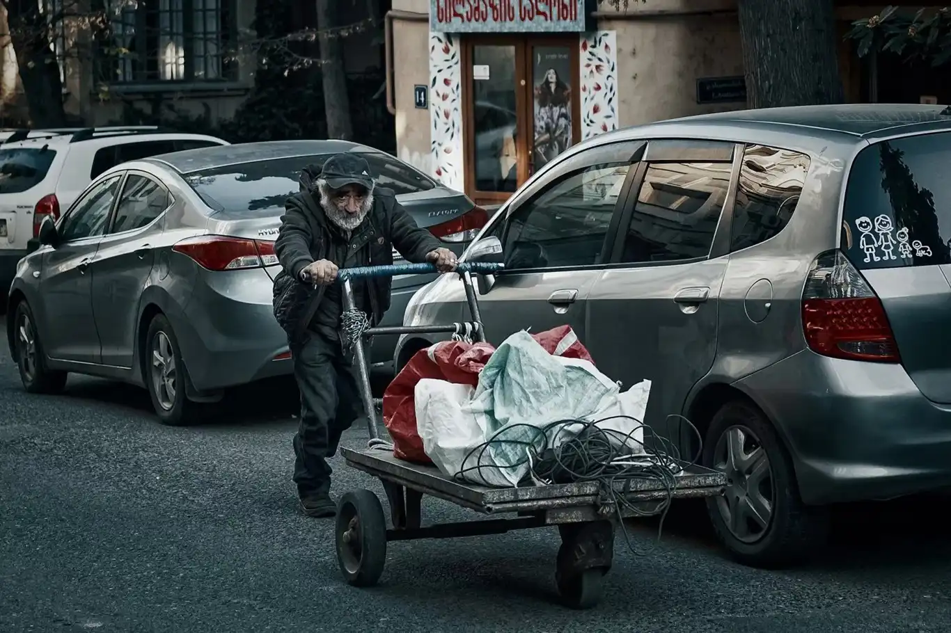 BM, küresel işsizliğin yüzde 4,9'a düşeceğini öngörüyor