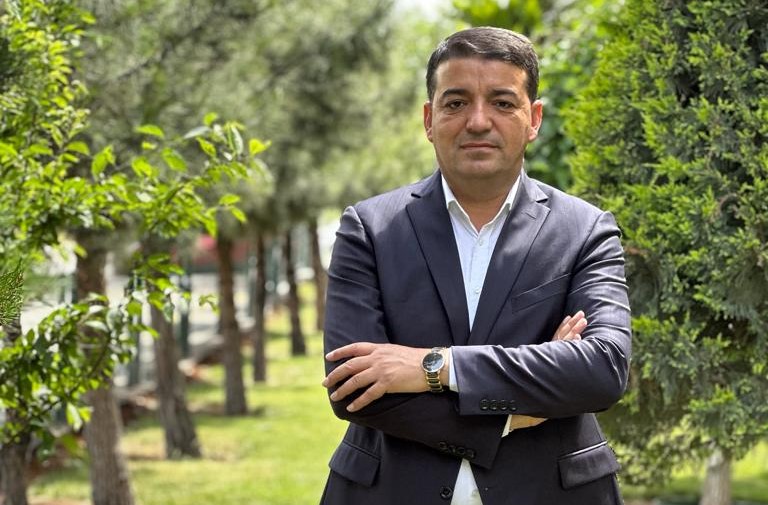 Ayaz’dan çağrı: Barış için sandığa gidelim