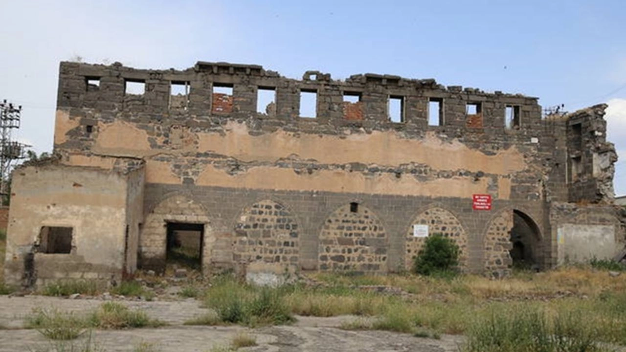 Diyarbakır’daki Surp Sarkis Kilisesi Meclis gündeminde