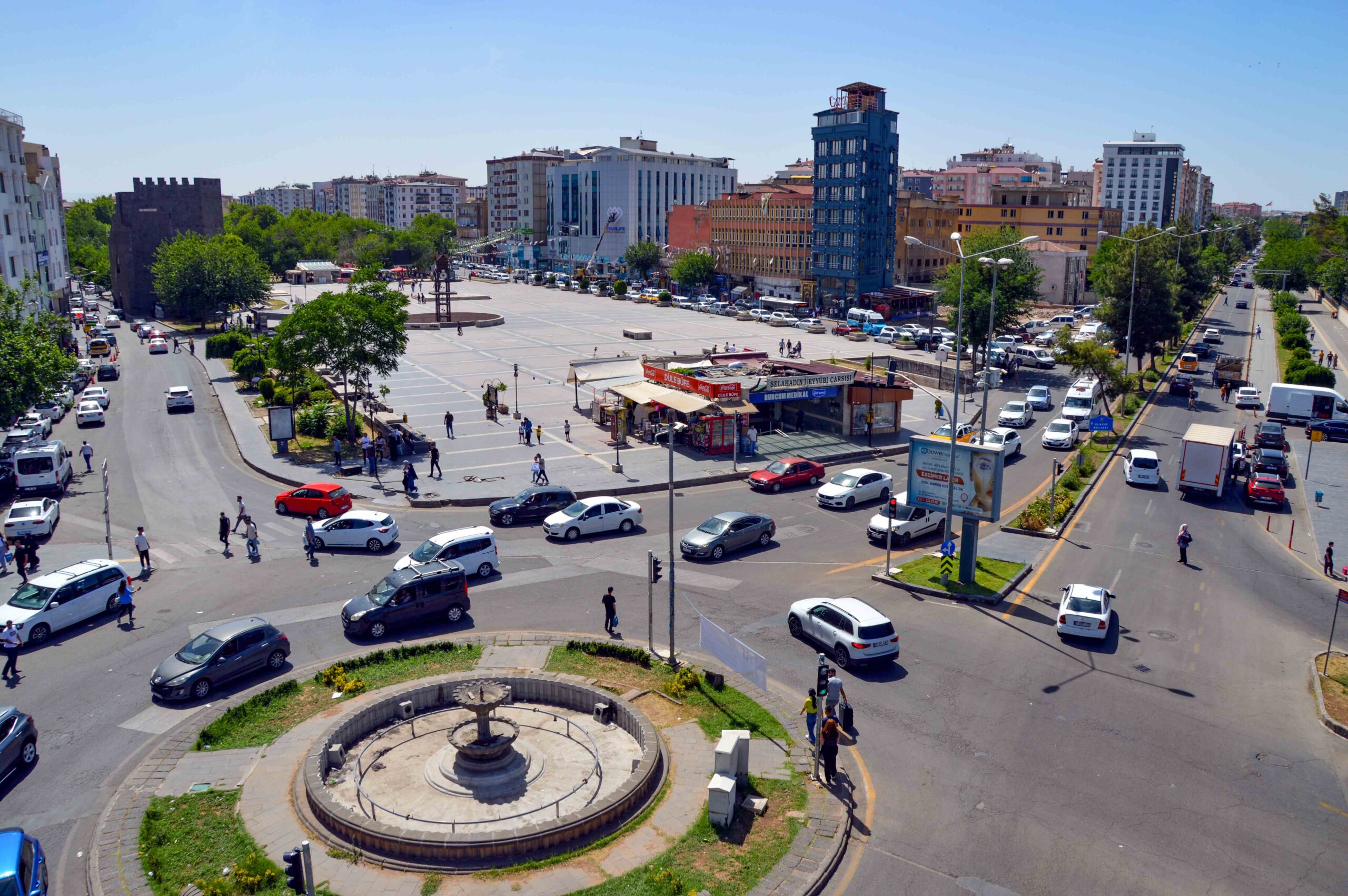 Diyarbakır'da trafik yoğunluğunu azaltmak için uyarı